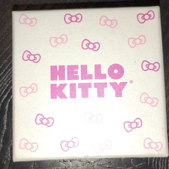 Hello kitty bracelet - Picture 3 of 4